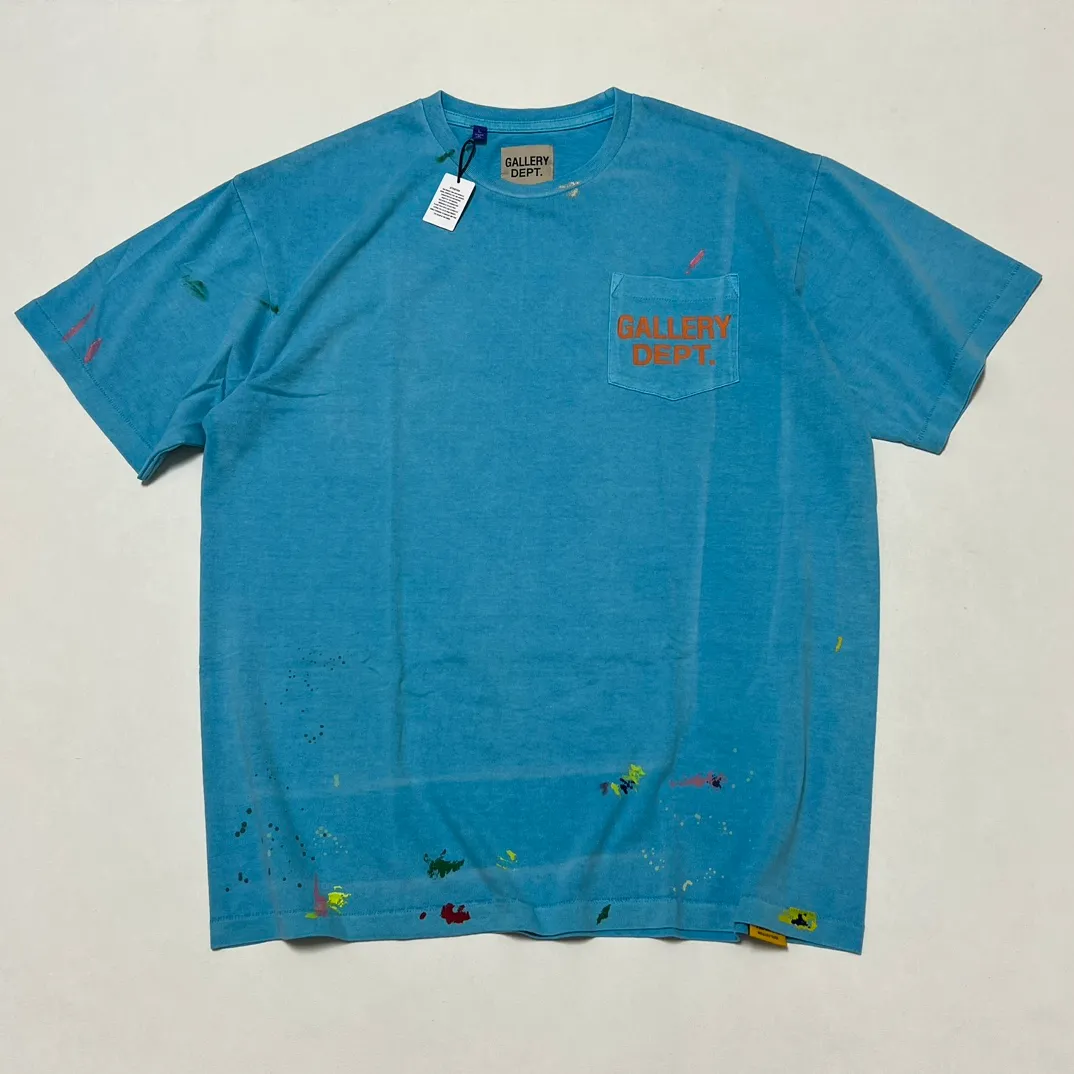 GALLERY DEPT. VINTAGE LOGO PAINTED TEE/Turquoise washed and distressed VINTAGE LOGO retro English pocket short sleeves lake blue S-XL ready-to-wear dyeing, hand-sewn and smeared with horseradish and fried with salt, very heavy industry, manufacturing dark and light fading technology, hand-splashed ink graffiti, genuine acrylic material